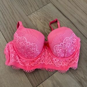 NWOT Victoria's Secret Vibrant Pink Lace Bra
